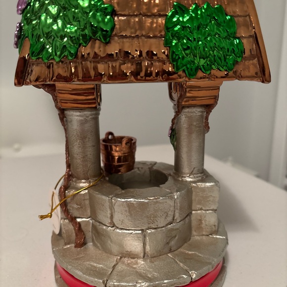 Snow White Pedestal 3-Wick Candle Holder Bath & Body Works - Picture 2 of 4